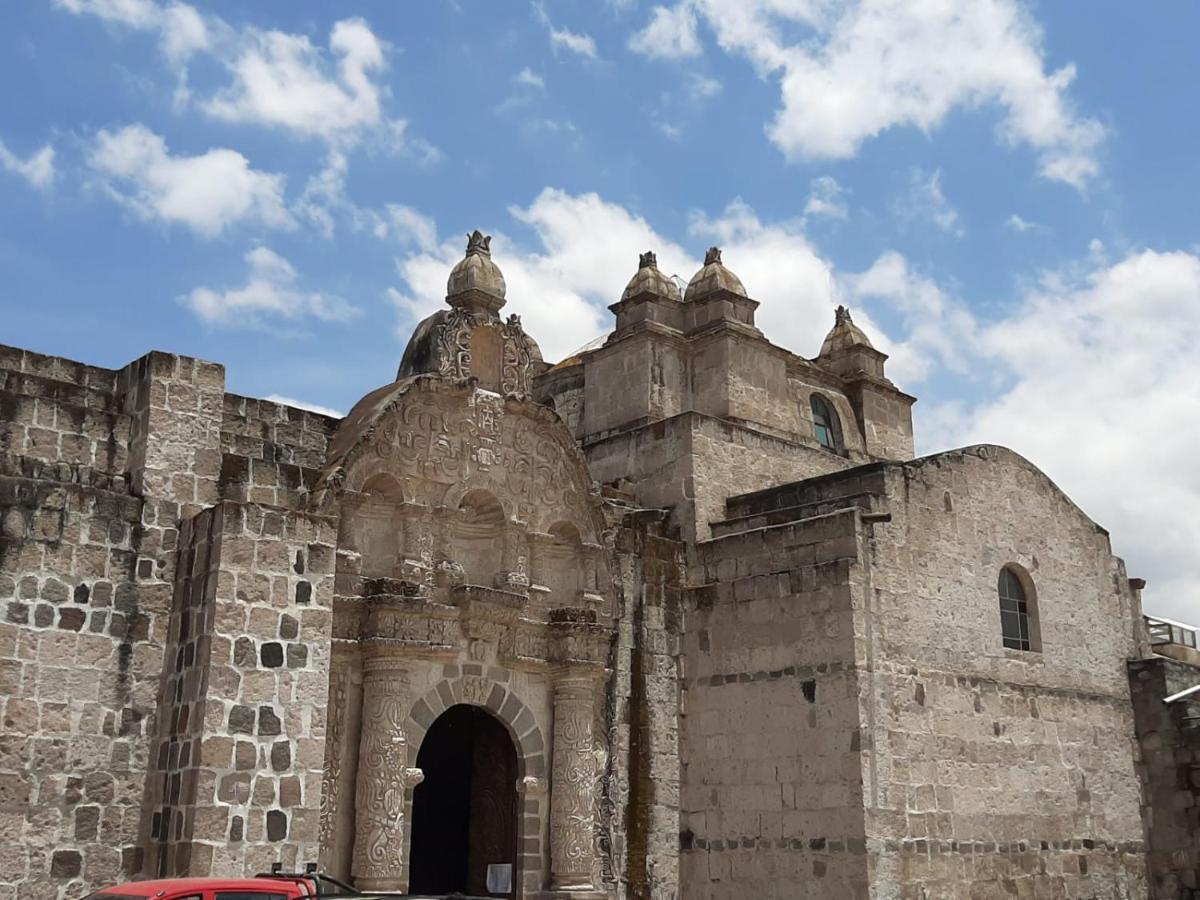 The First Real Bed & Breakfast Hiking Hotel 'The Office' In Arequipa, Peru Esterno foto